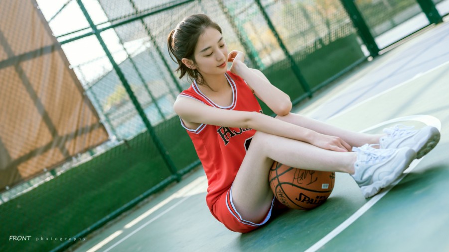 印尼公开赛挥拍 “凤凰”组合晋级