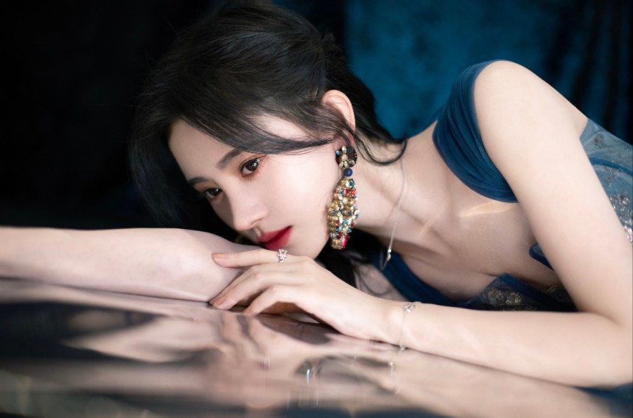 阿根廷球迷看得揪心！梅西美职联比赛伤退