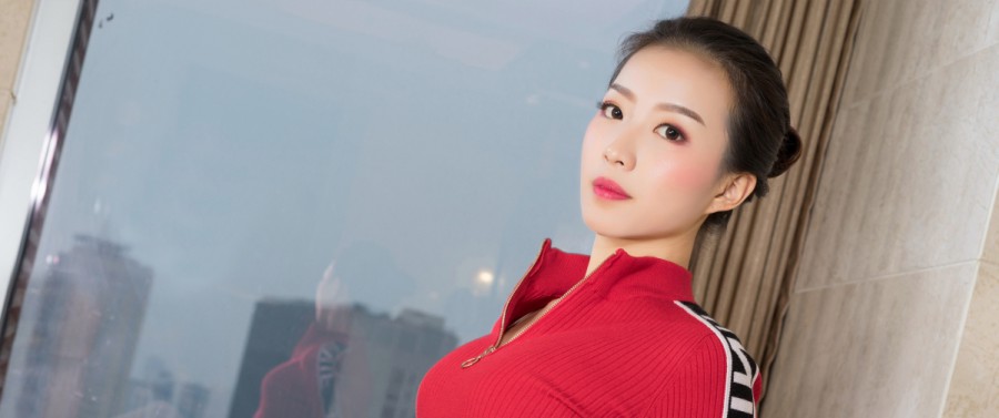 数地环卫工佩戴定位工牌：是安全保障还是“电子镣铐”
